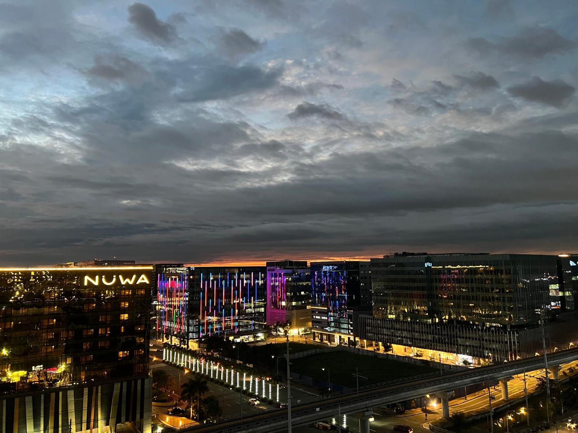 Luxurious European Style Penthouse Modern Apart Ment Cross City Of Dreams Okada Solaire Moa Airport Маніла Екстер'єр фото