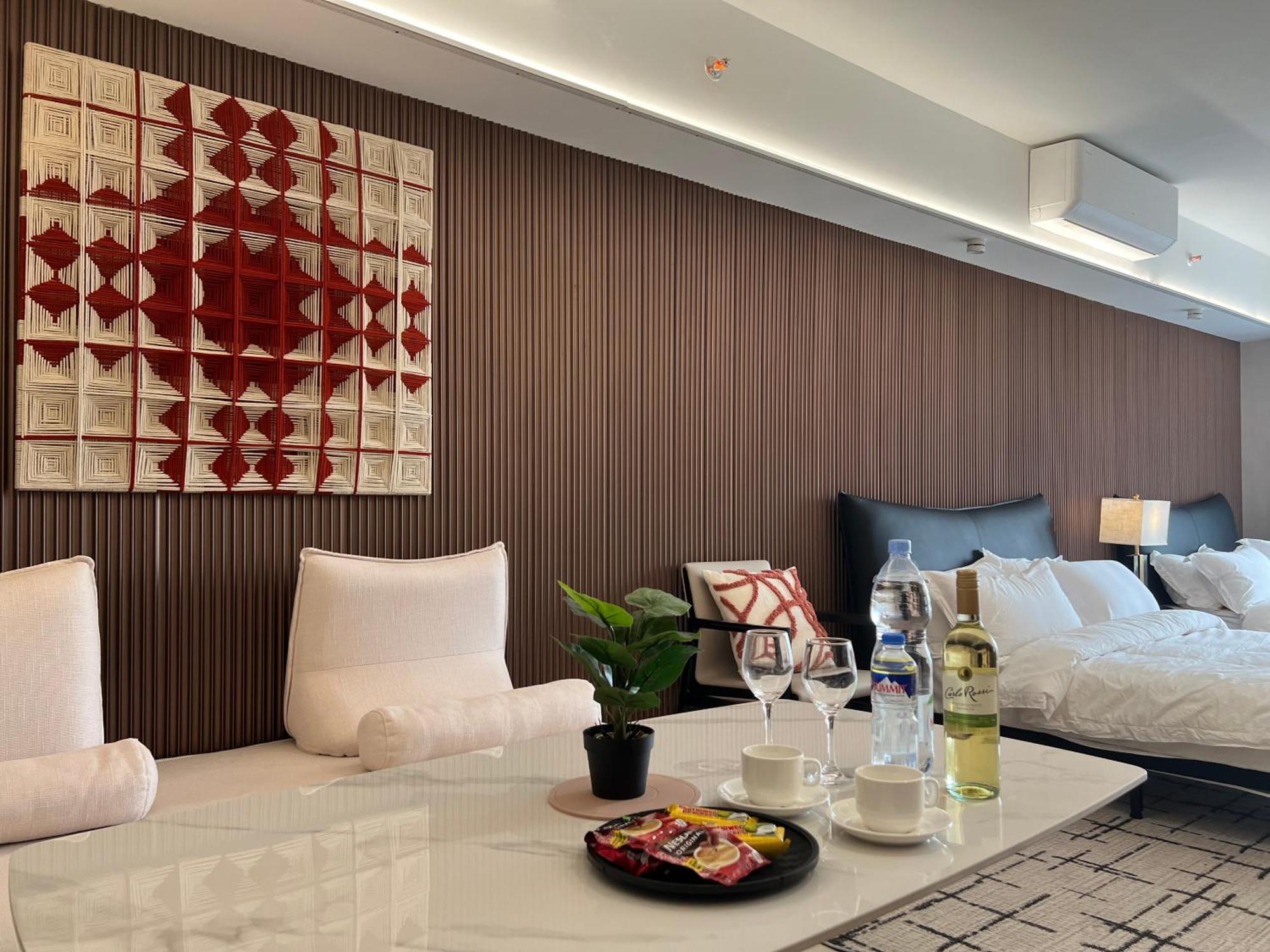 Luxurious European Style Penthouse Modern Apart Ment Cross City Of Dreams Okada Solaire Moa Airport Маніла Екстер'єр фото